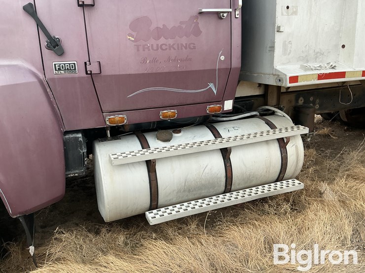 1985-ford-ltl9000-image-15