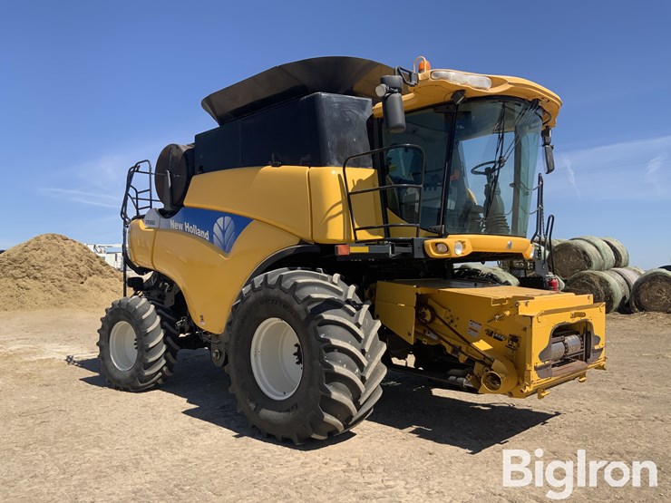2009-new-holland-cr9060-image-3