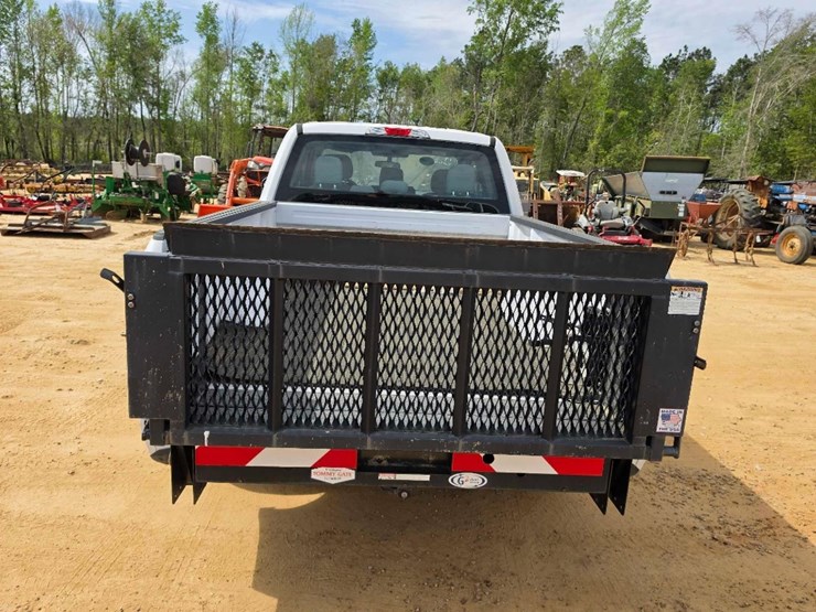 2019-ford-f150-xl-image-6