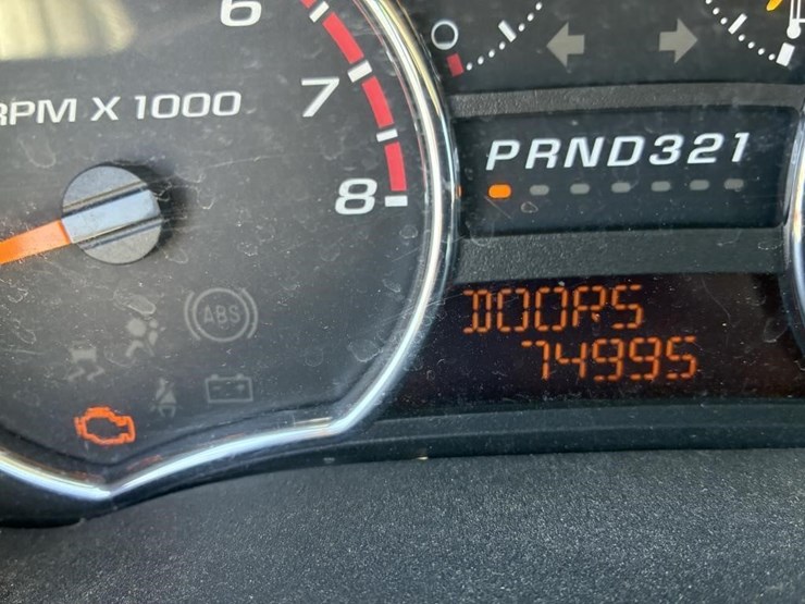 2011-chevrolet-colorado-image-13