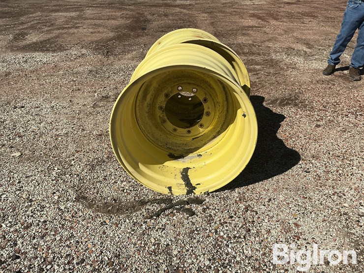 john-deere-32-image-6