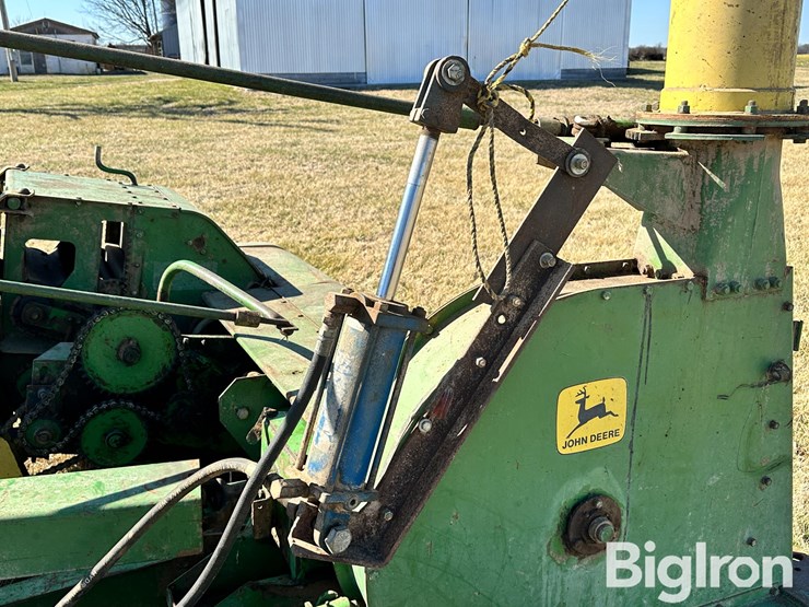 john-deere-35-image-19