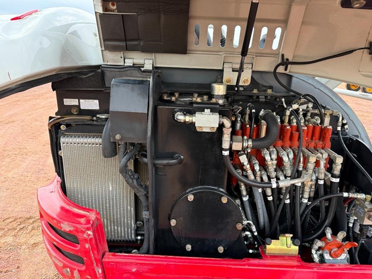 takeuchi-tb235-2-image-42