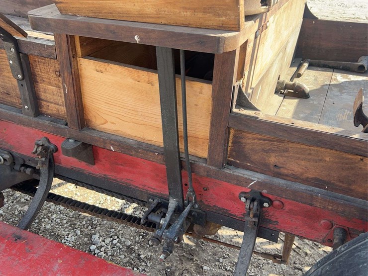 international-highwheeler-image-31