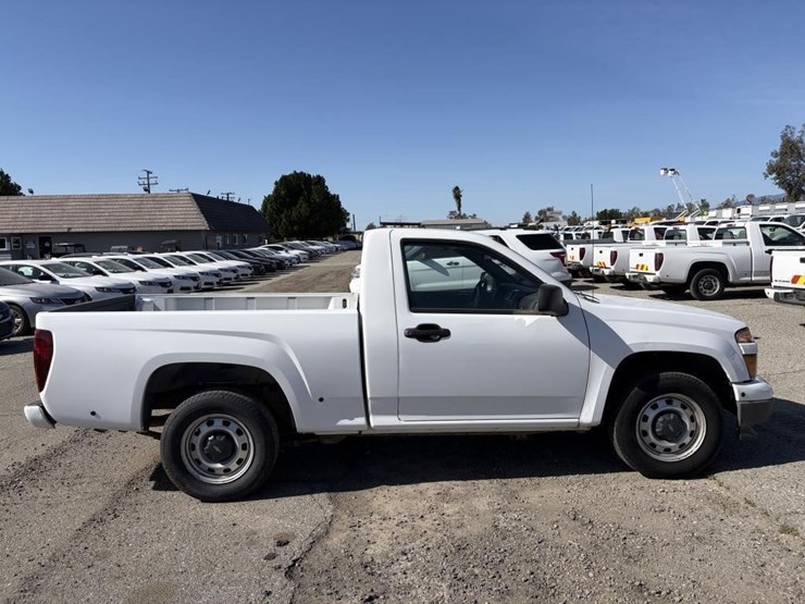2011-chevrolet-colorado-image-8