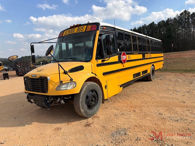 2008-thomas-saf-t-liner-c2-image-4