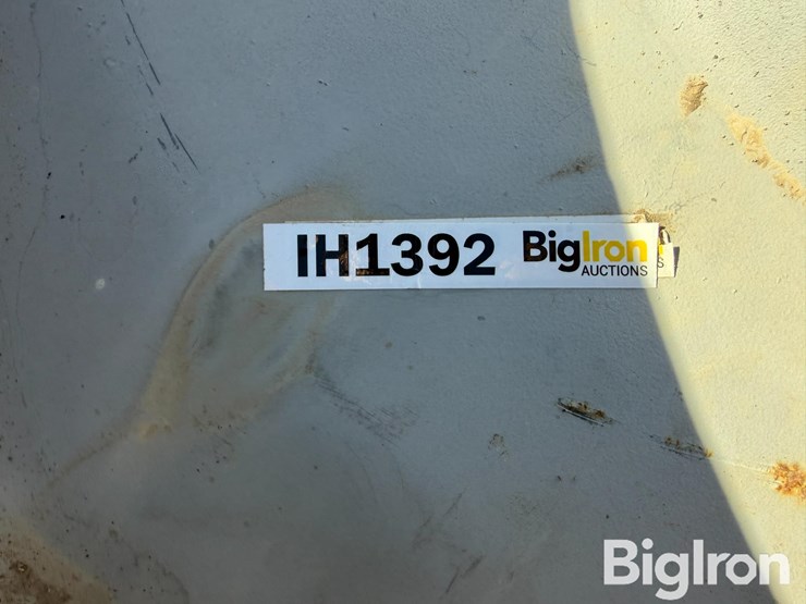 valley-revolution-47x15"-irrigation-tire-&-rim-image-17