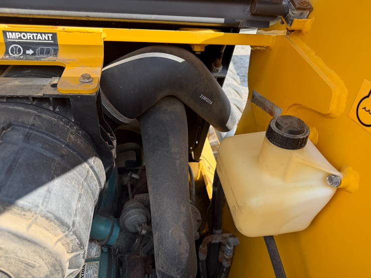 volvo-mc90b-image-39