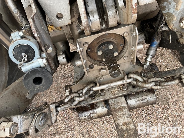 1971-massey-ferguson-1100-image-17