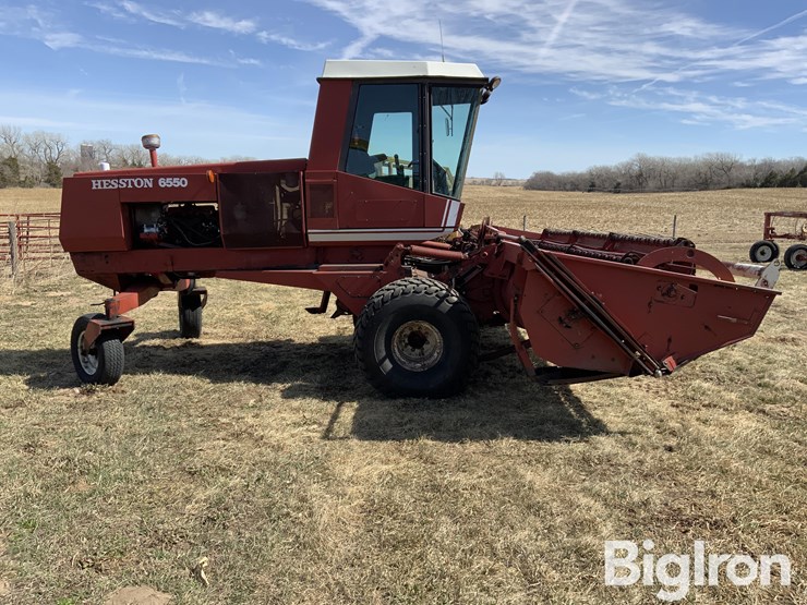 hesston-6550-image-4
