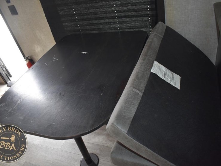 2022-jayco-jay-flight-264bh-42752-image-22