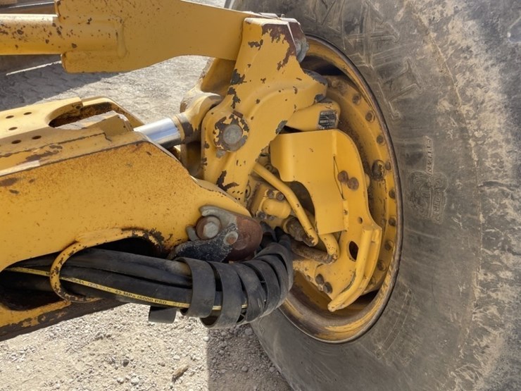 2009-deere-872d-image-27