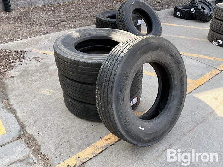 recapped-275/80r22.5-tires-image-3