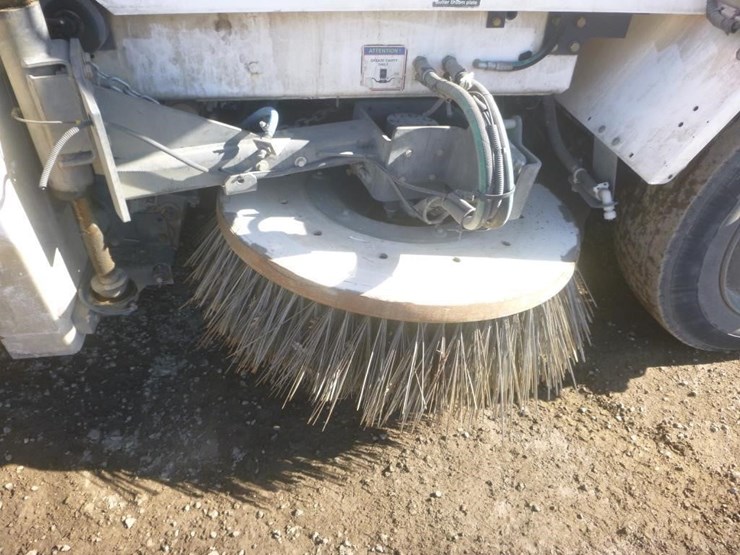 2014-global-m4-sweeper-image-9