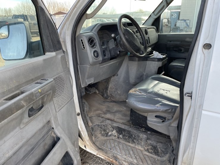 2010-ford-e350-xl-sd-image-9