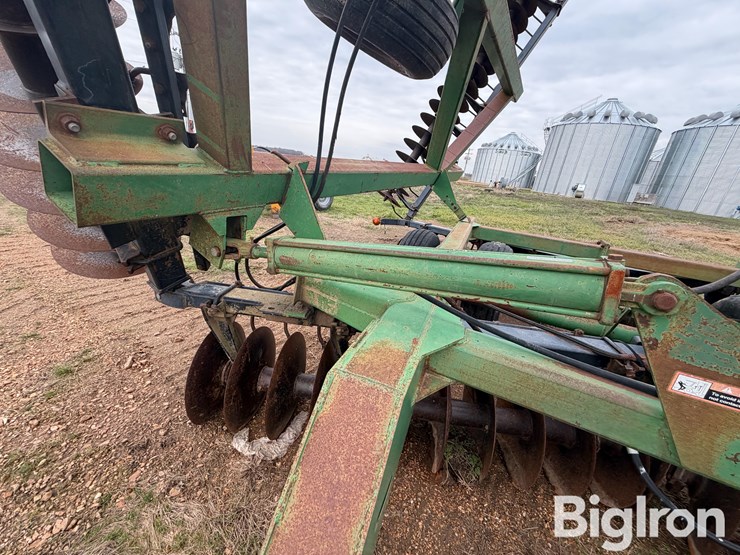 john-deere-630-image-15