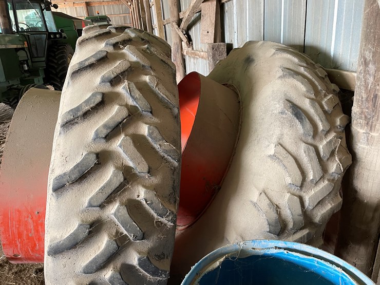 #2392-•-tractor-duals-image-4