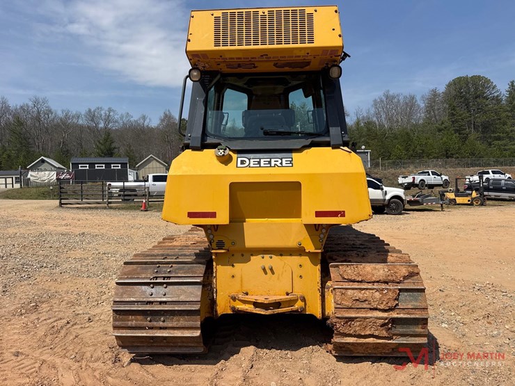 2016-deere-650k-lgp-image-15