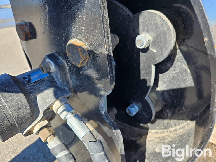 2025-massey-ferguson-730-image-20