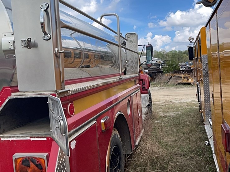 gmc-topkick-image-11