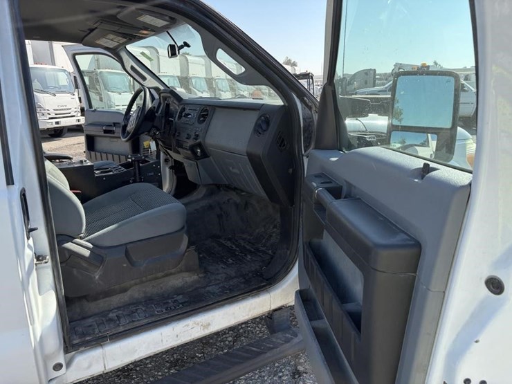 2015-ford-f250-sd-image-11