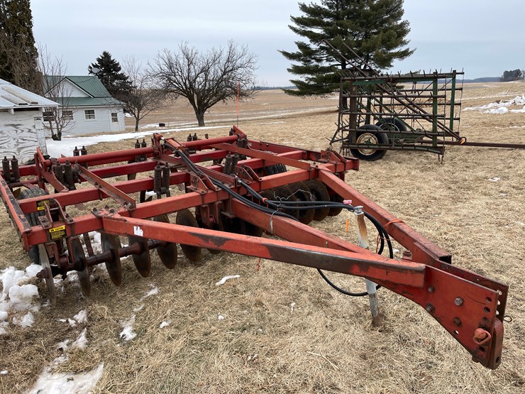 international-9-image-2