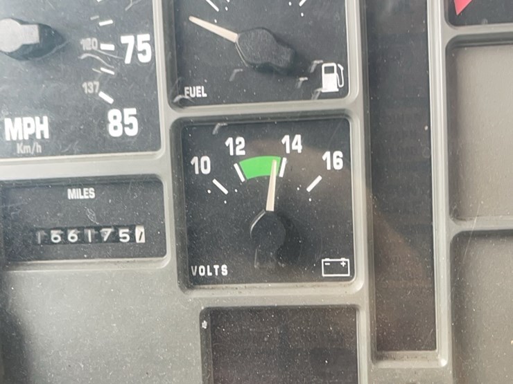 international-4700-image-23