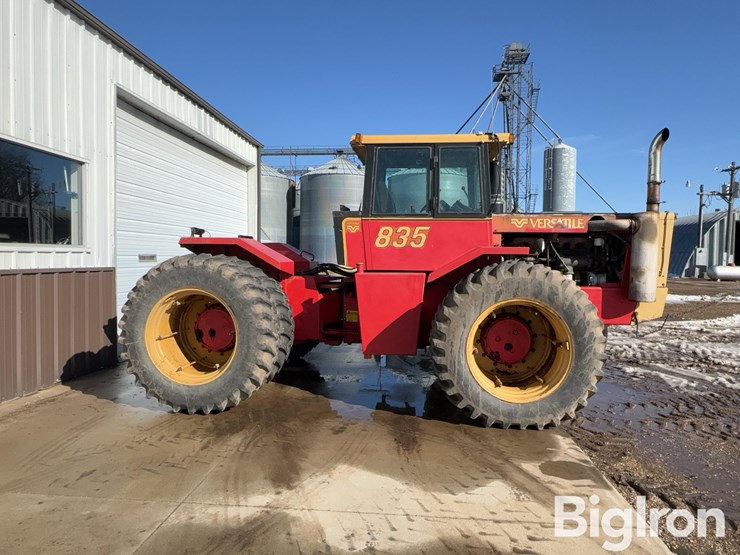 1982-versatile-835-image-4