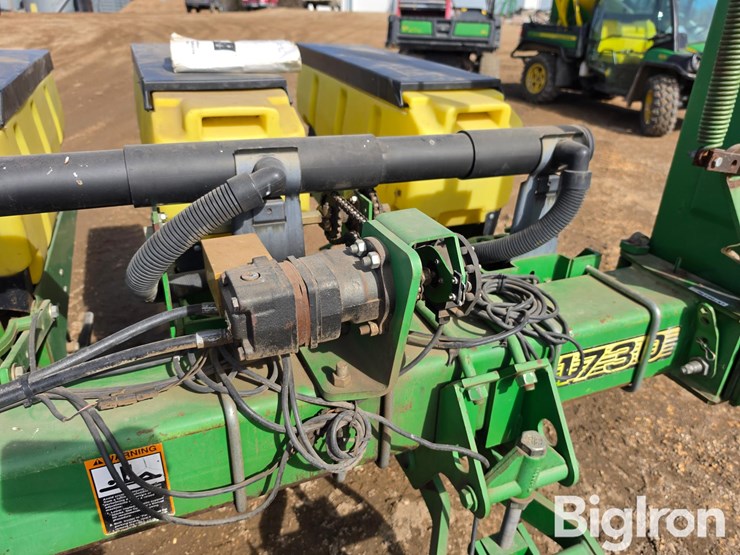 john-deere-1730-image-15