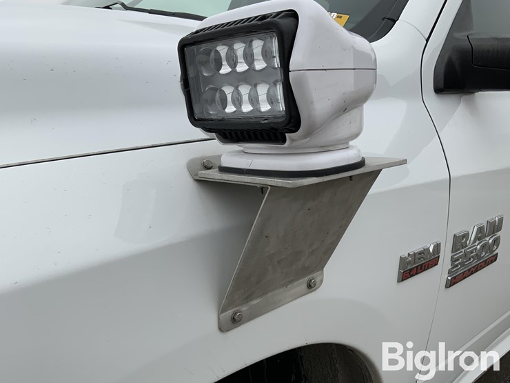 2015-ram-3500-slt-image-17