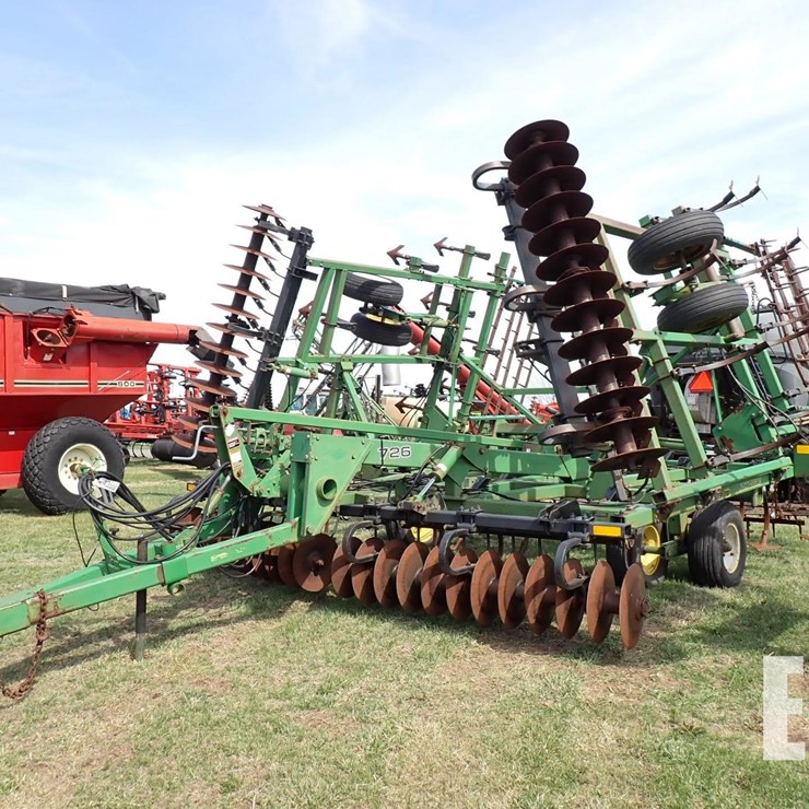 JOHN DEERE 726