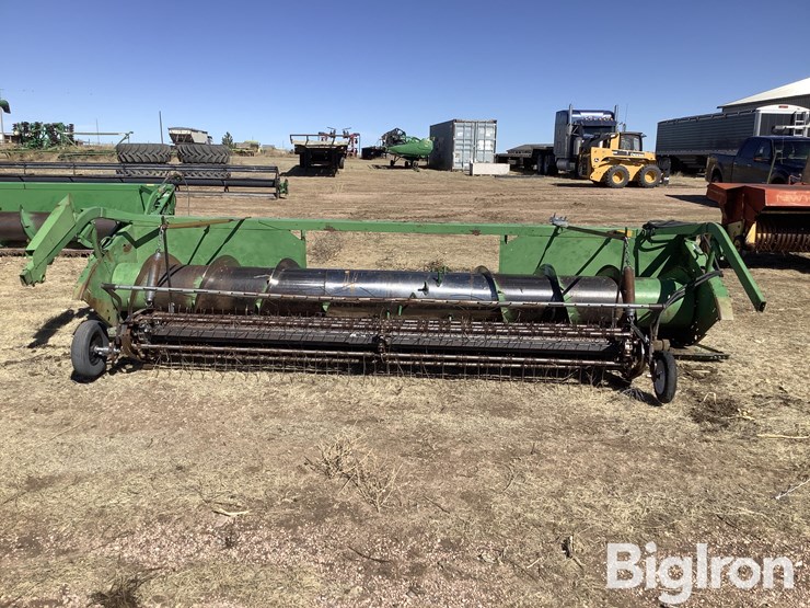 john-deere-216-image-2