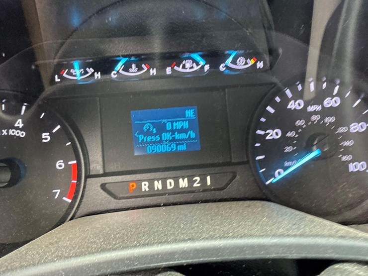 2019-ford-f250-xl-image-15