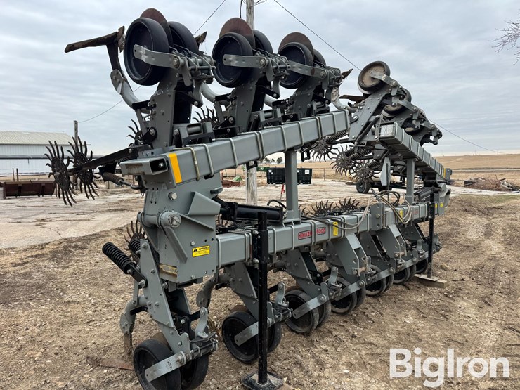 hinkier-6000-12r30"-cultivator-image-20