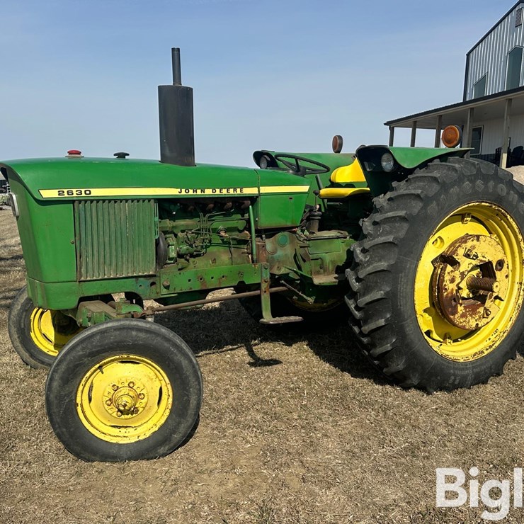 JOHN DEERE 2630