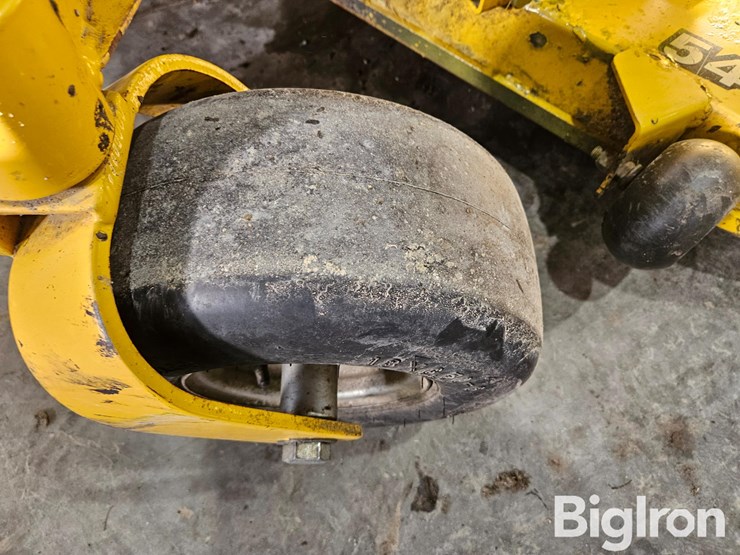 massey-ferguson-730-image-16