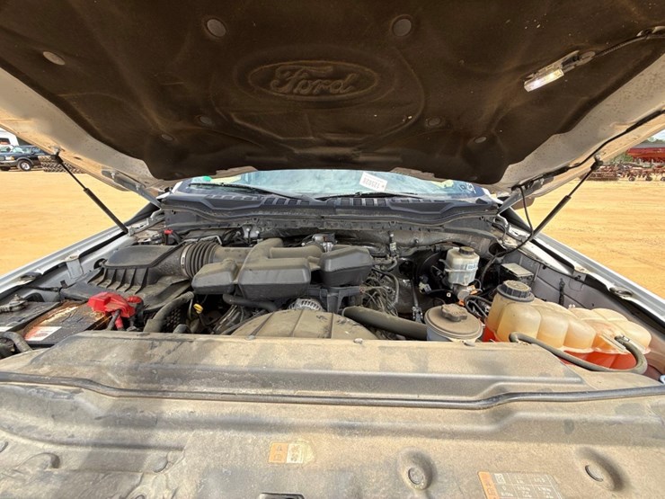 2017-ford-f250-xl-image-16