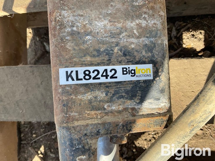 john-deere-8-image-17