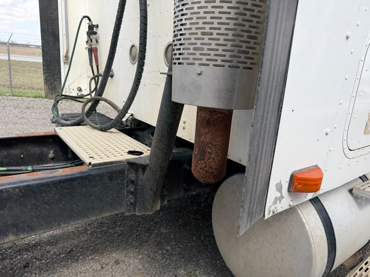 2002-international-9200i-image-44