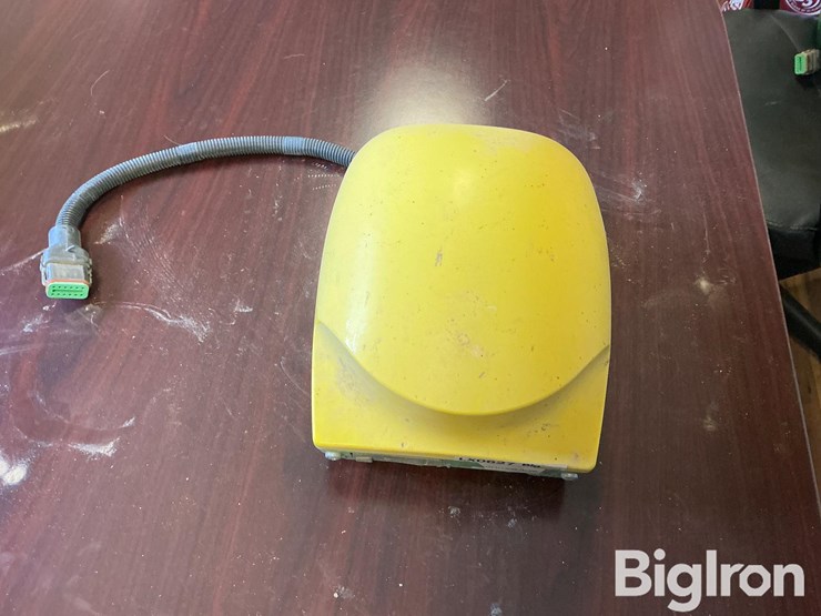 2017-john-deere-6000-image-6