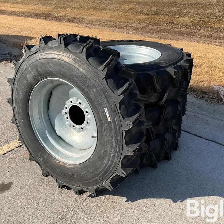 11R22.5 Recapped Pivot Tires & Rims