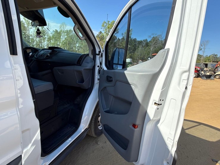 2017-ford-f350-image-14