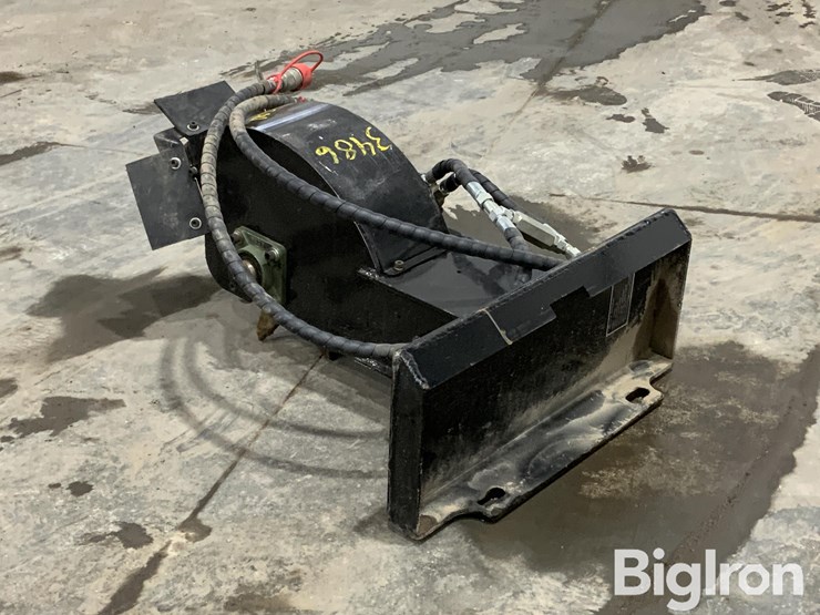 2025-massey-ferguson-730-image-7