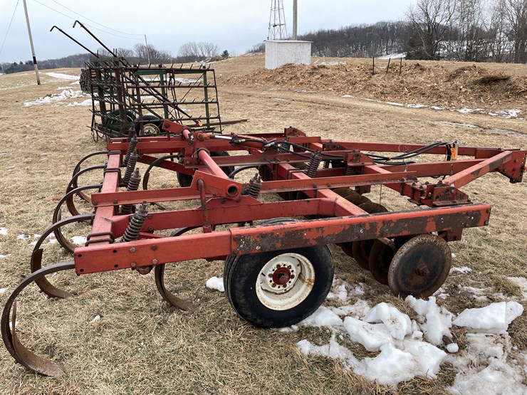 international-9-image-3