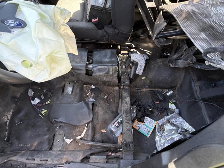 2018-ford-explorer-image-15