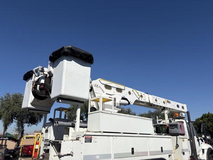 2012-international-workstar-7400-image-11