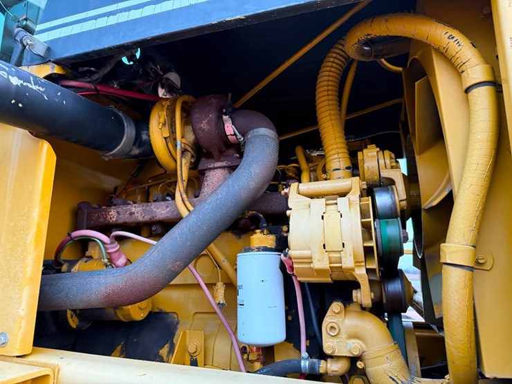 ag-chem-rogator-664-image-28