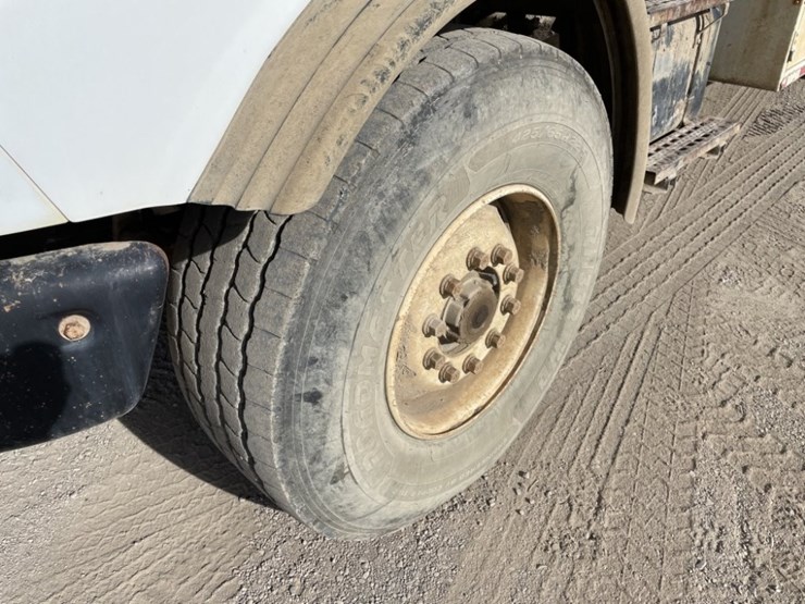 2001-sterling-l8500-image-9