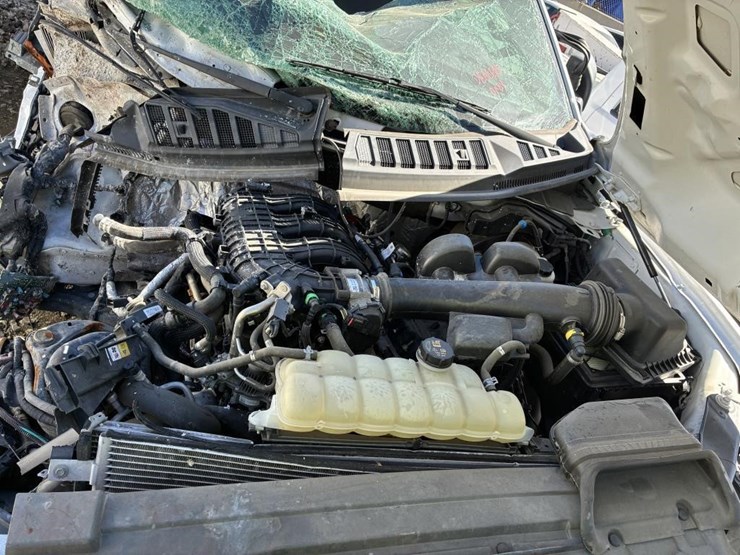 2020-ford-f150-image-7