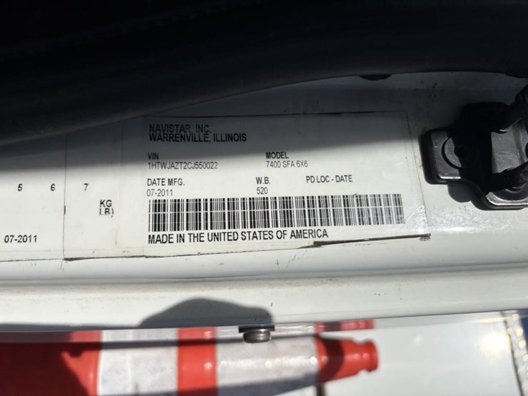 2012-international-workstar-7400-image-18